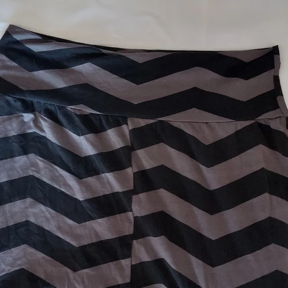 3/$30 Plus Size. Last Exist Maxi Dress. Black & Gray - Picture 3 of 4